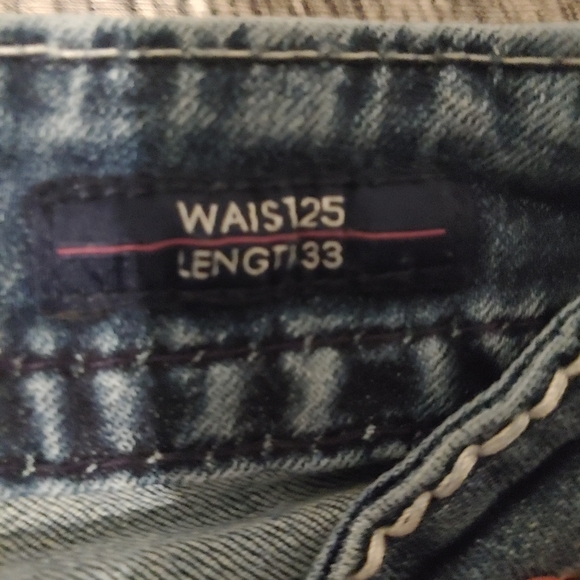 Jeans - Picture 2 of 4